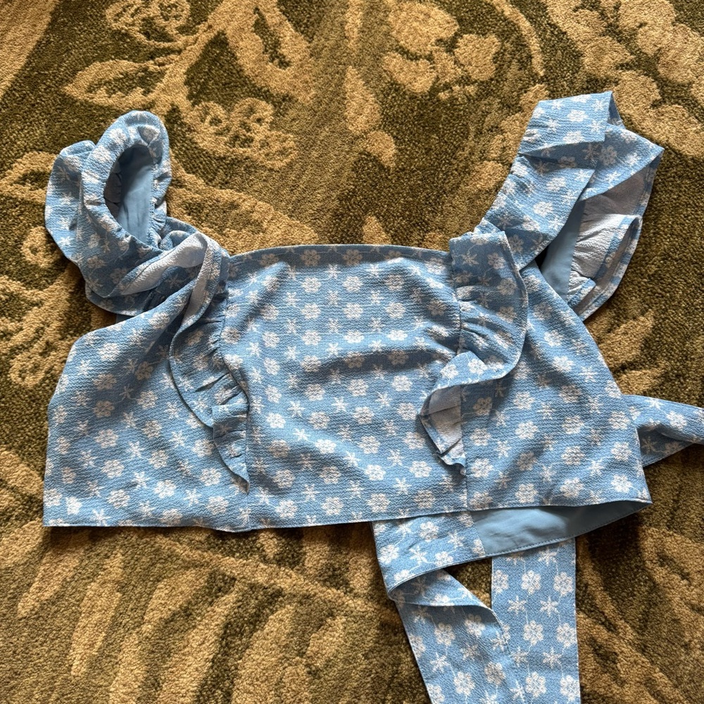 BCBGeneration Light Blue Floral Smocked Set - Picture 11 of 16